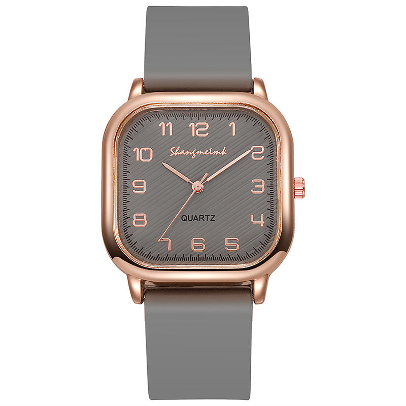 Fashionable quartz women's watch with silicone strap