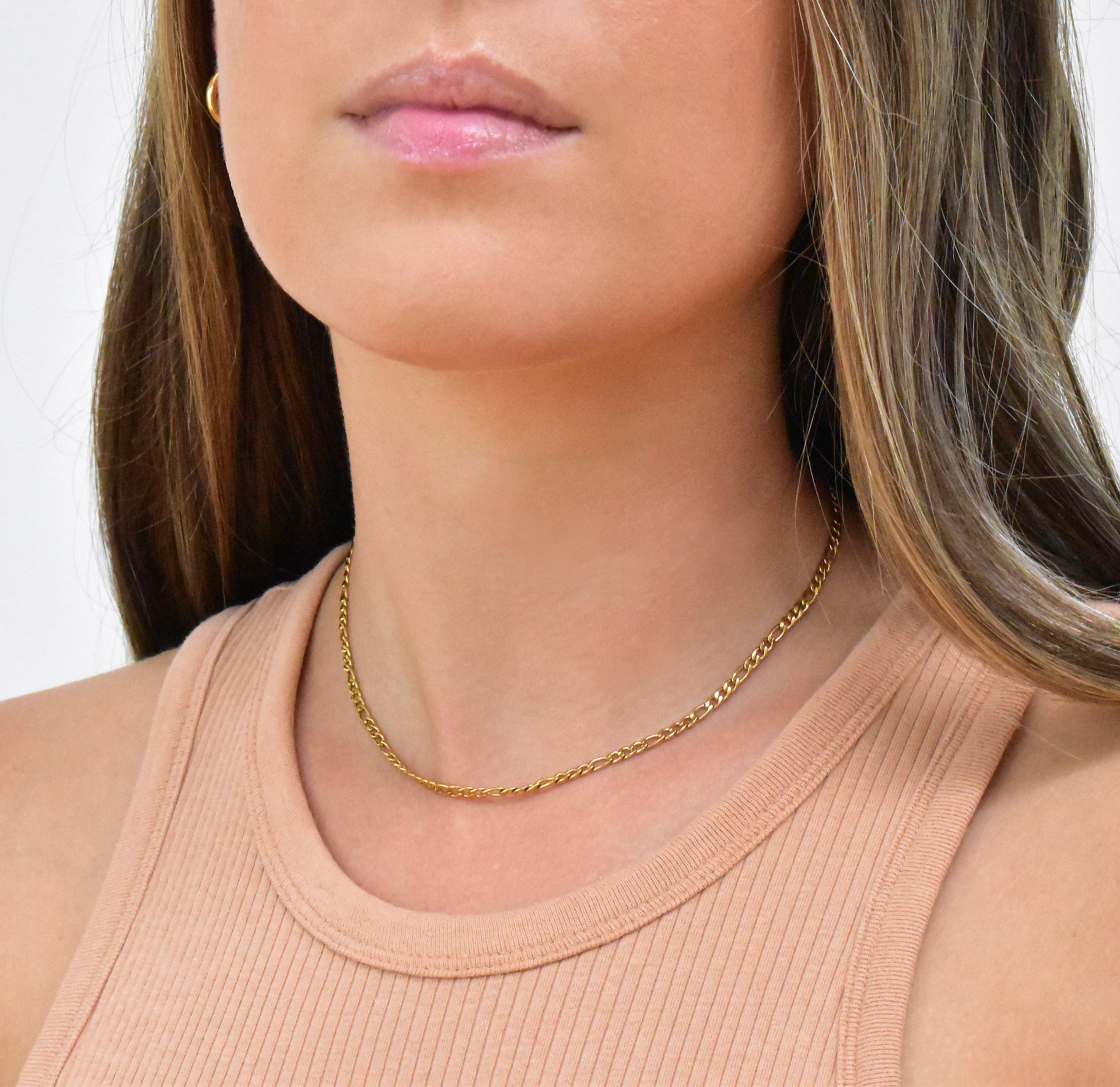 BOBBI DAINTY GOLD FIGARO CHAIN NECKLACE